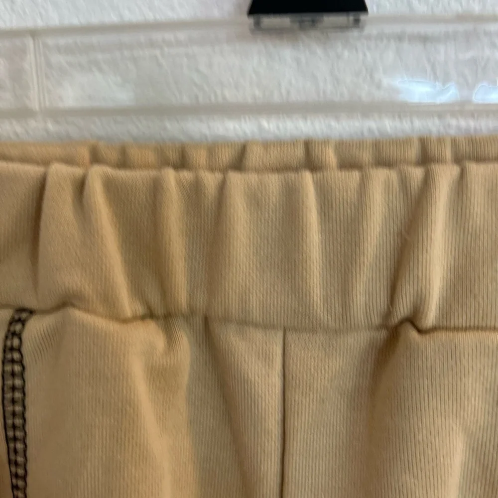 patpat Boys/Girls 2 Piece Tan & Black Sweatsuit  NWT  Size 7/8